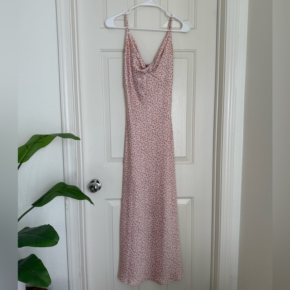 Elegant Pink Floral Maxi Dress